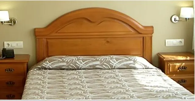 Bruselas Otel A Guarda